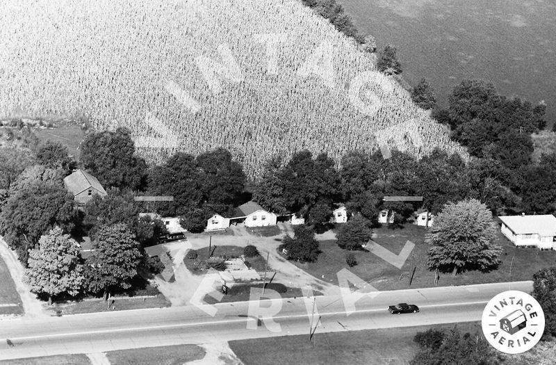 White Pigeon Tourist Cabins - 558 Us-12